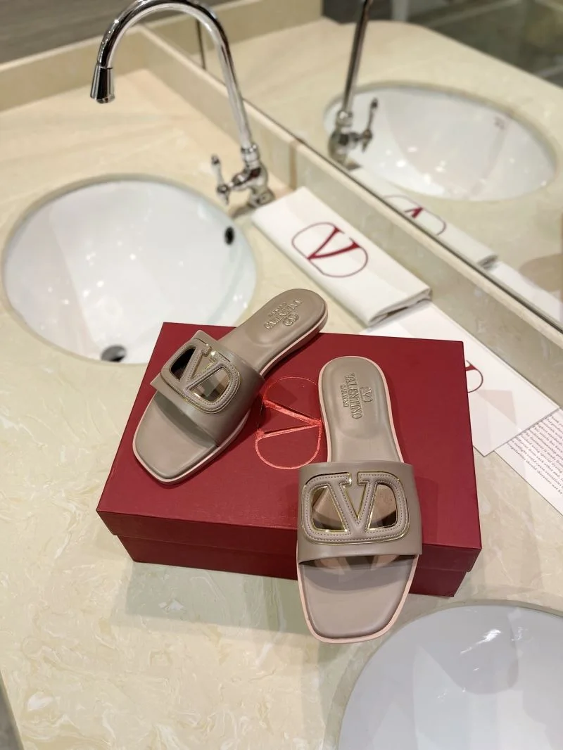 SunProtective Valentino Slippers 36524