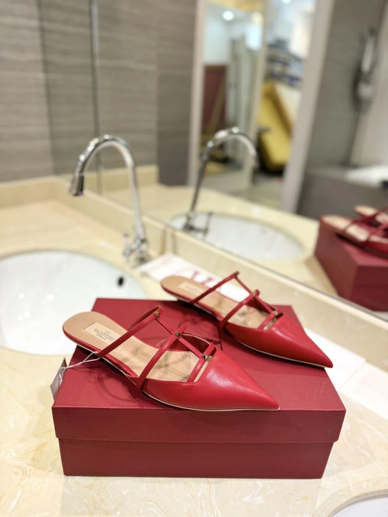 Casual Valentino Slippers 36499