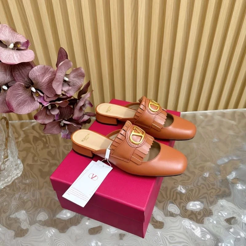 Effortless Valentino Slippers 36304