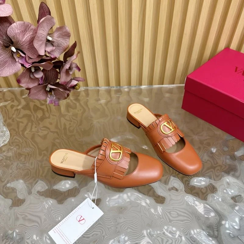 Effortless Valentino Slippers 36304