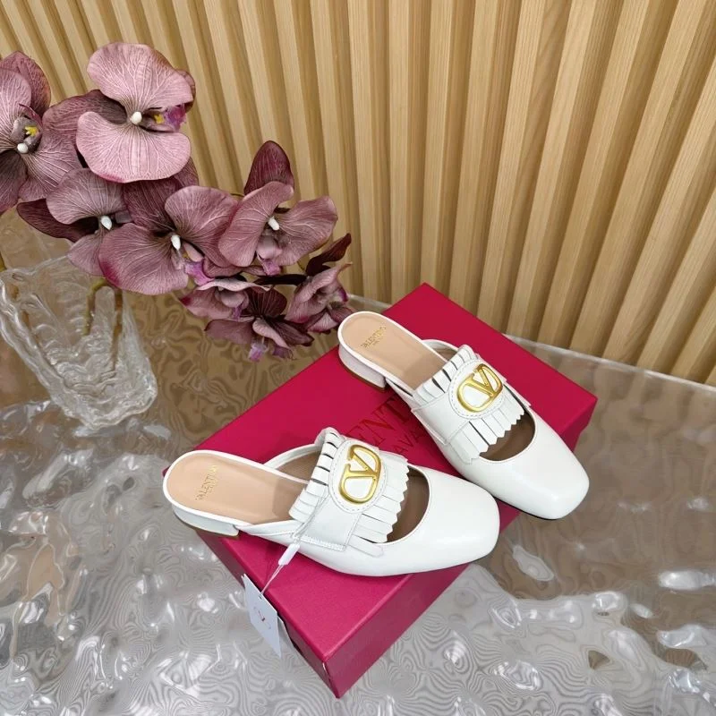 Seasonal Valentino Slippers 36302