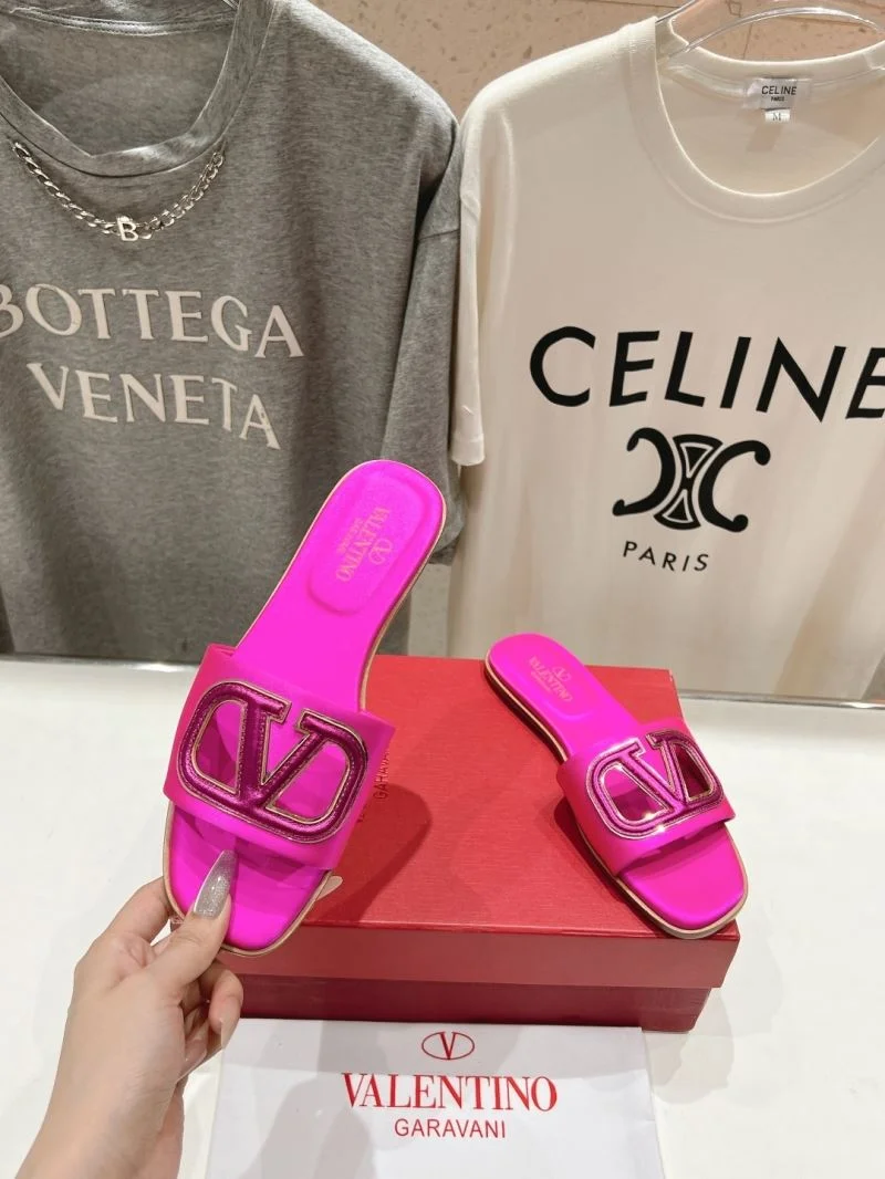 Sporty Valentino Slippers 36298