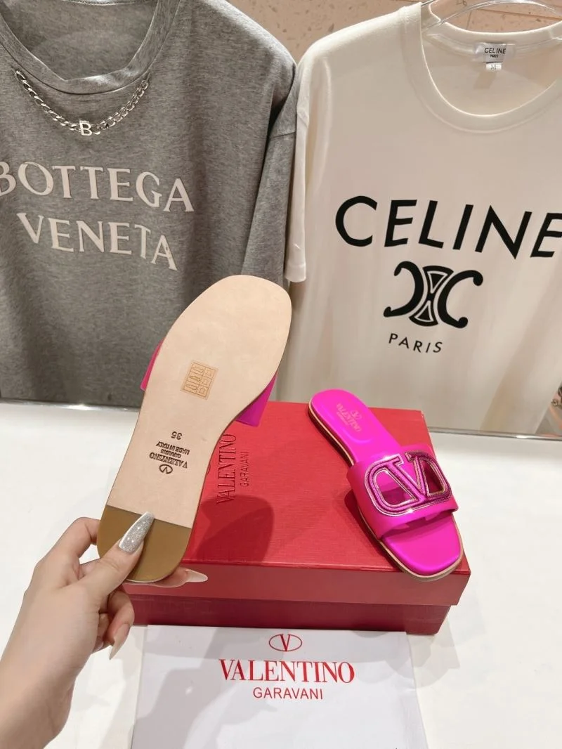 Sporty Valentino Slippers 36298