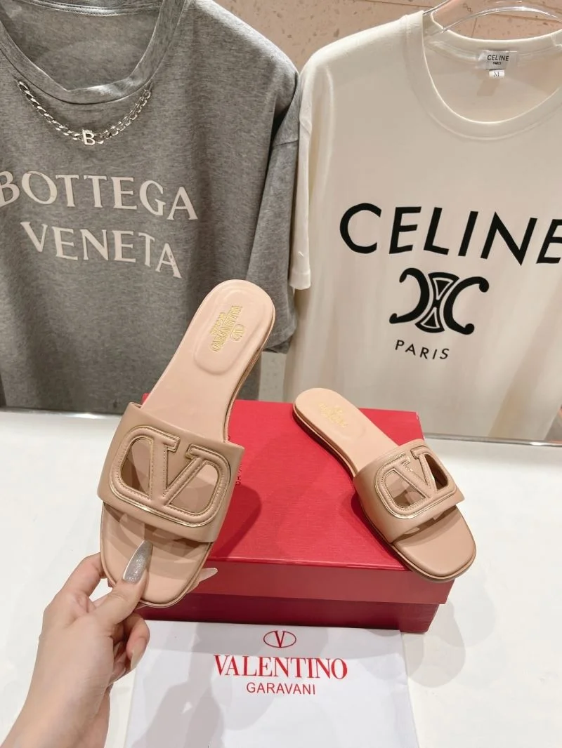 Cozy Valentino Slippers 36288