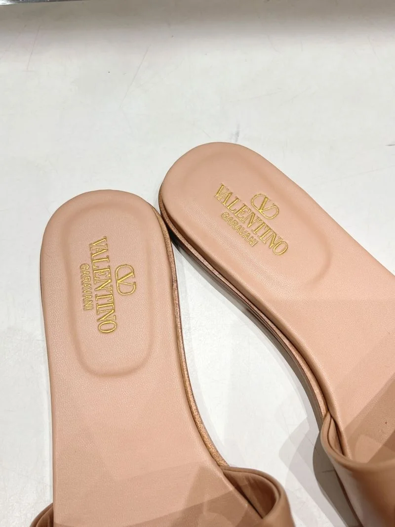Cozy Valentino Slippers 36288