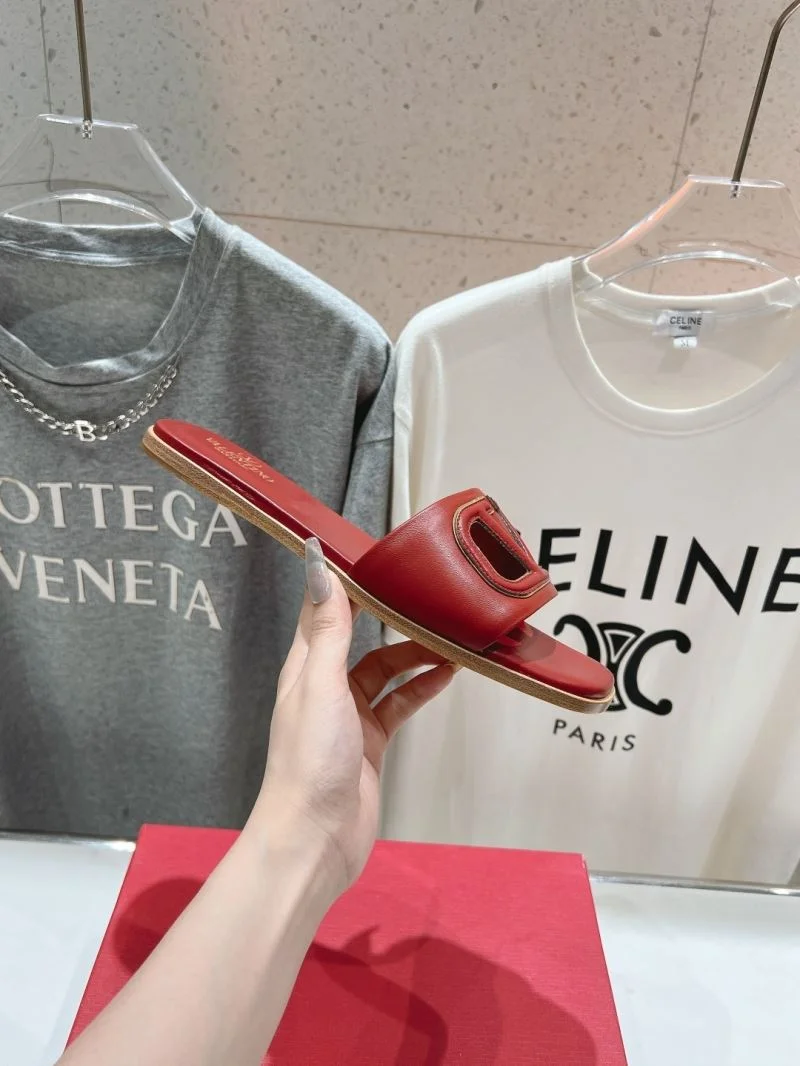 Effortless Valentino Slippers 36299