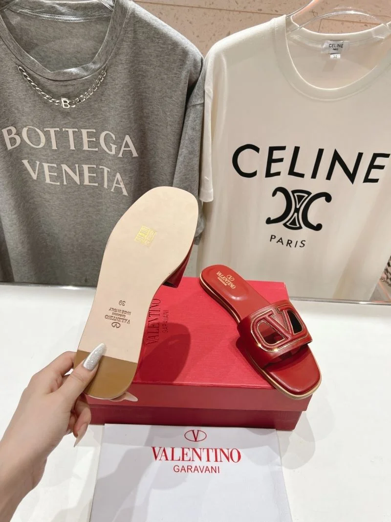 Effortless Valentino Slippers 36299