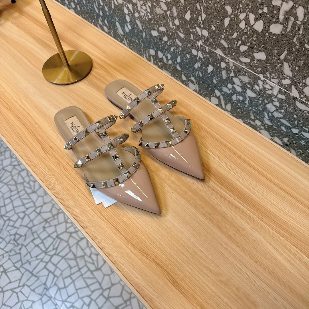 Popular Valentino Slippers 35924