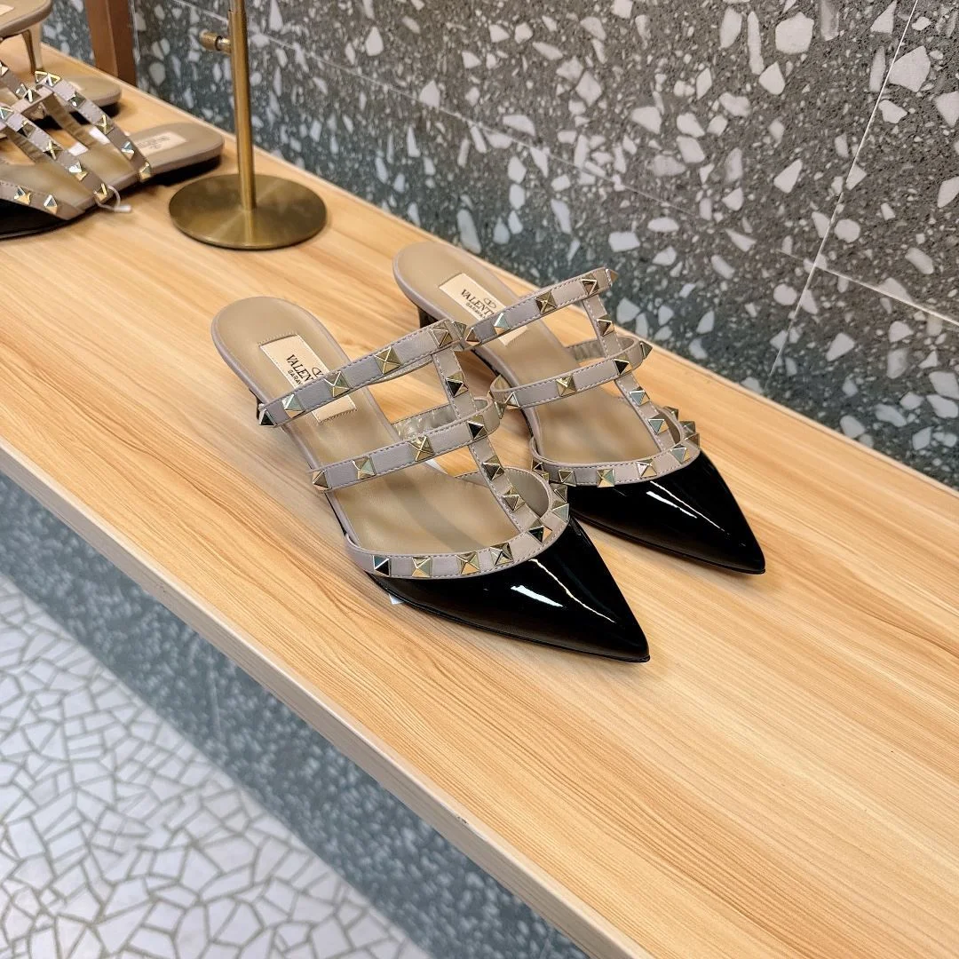 Valentino Slippers Efficient 35907