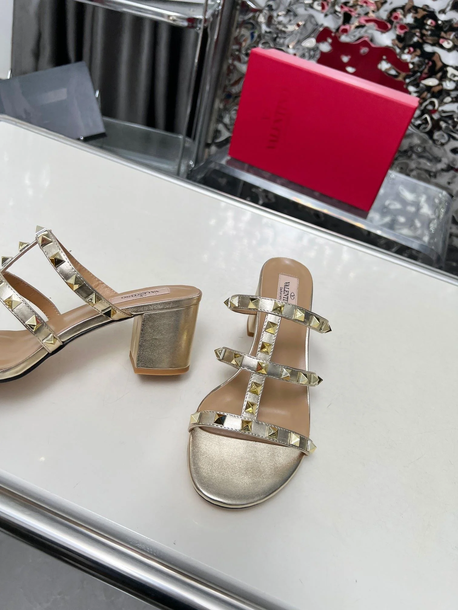 QuickDry Valentino Slippers 35918