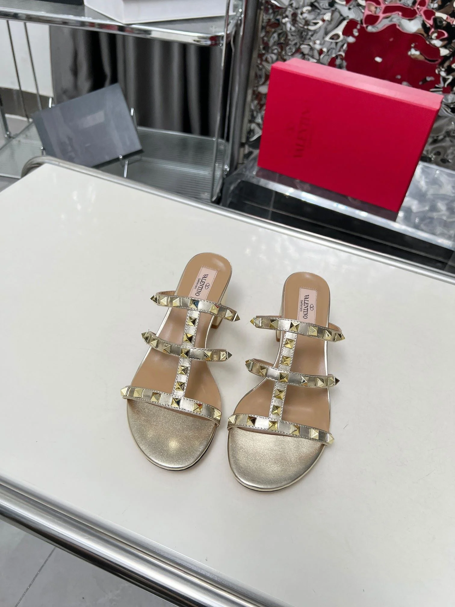 QuickDry Valentino Slippers 35918