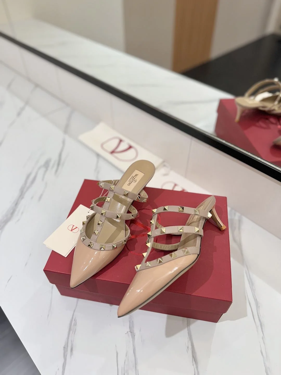 Valentino Slippers Classic 35886
