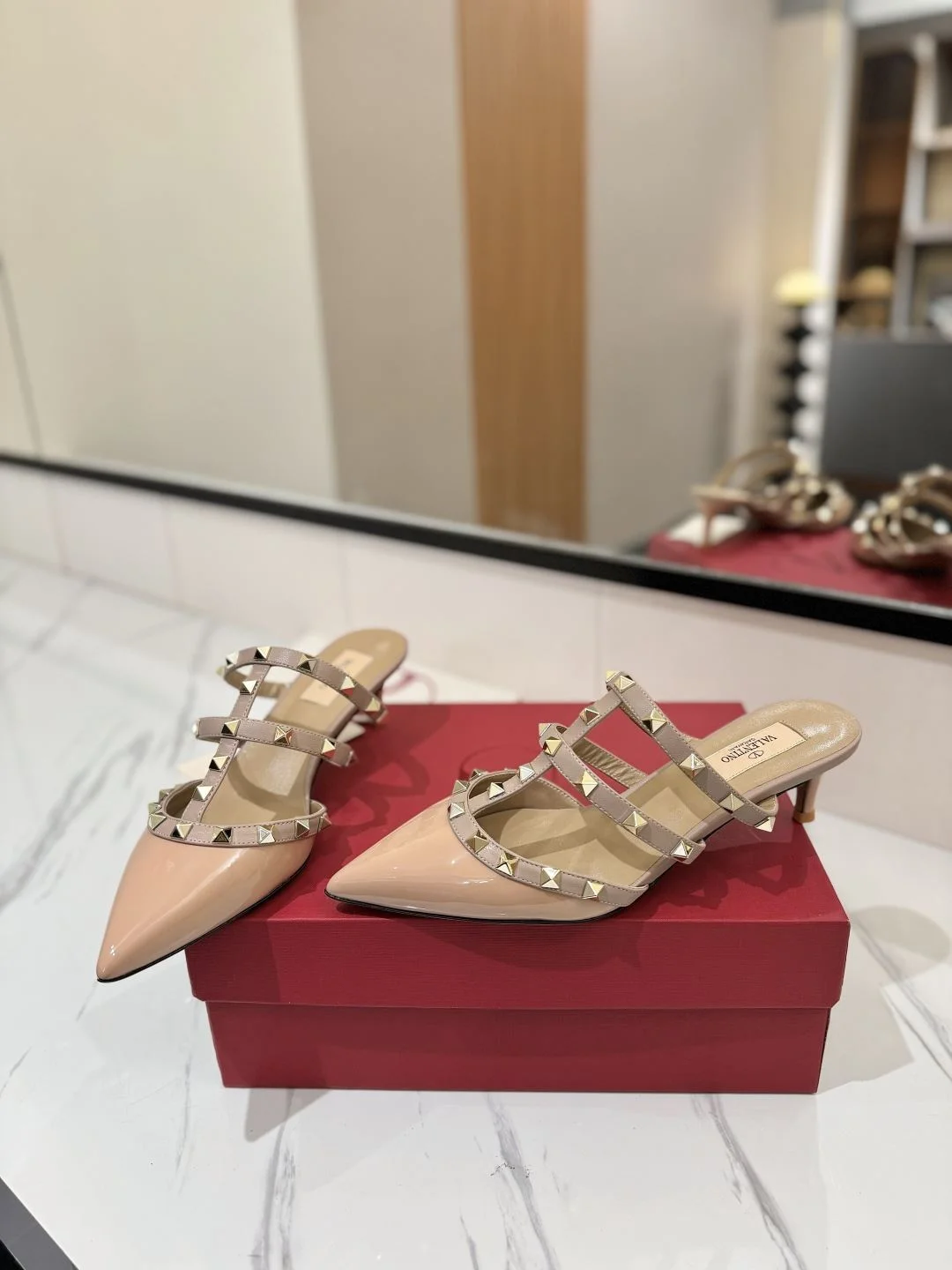Valentino Slippers Classic 35886
