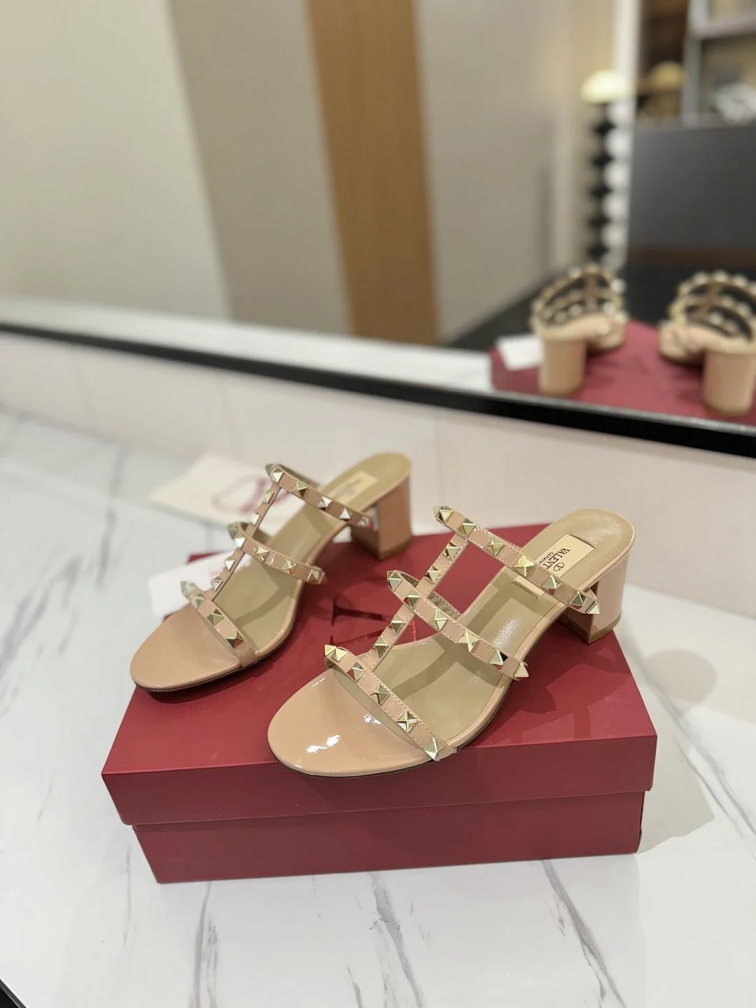 Neat Valentino Slippers 35870