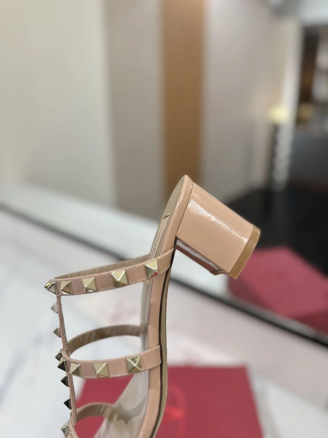 Neat Valentino Slippers 35870
