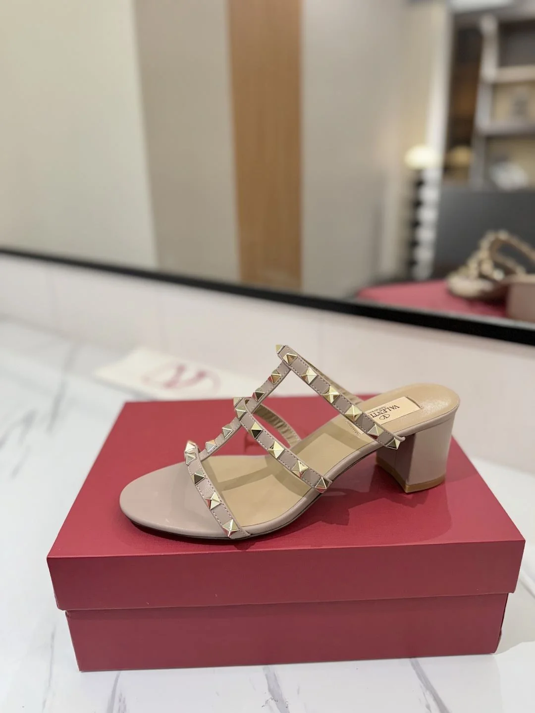 Compact Valentino Slippers 35871