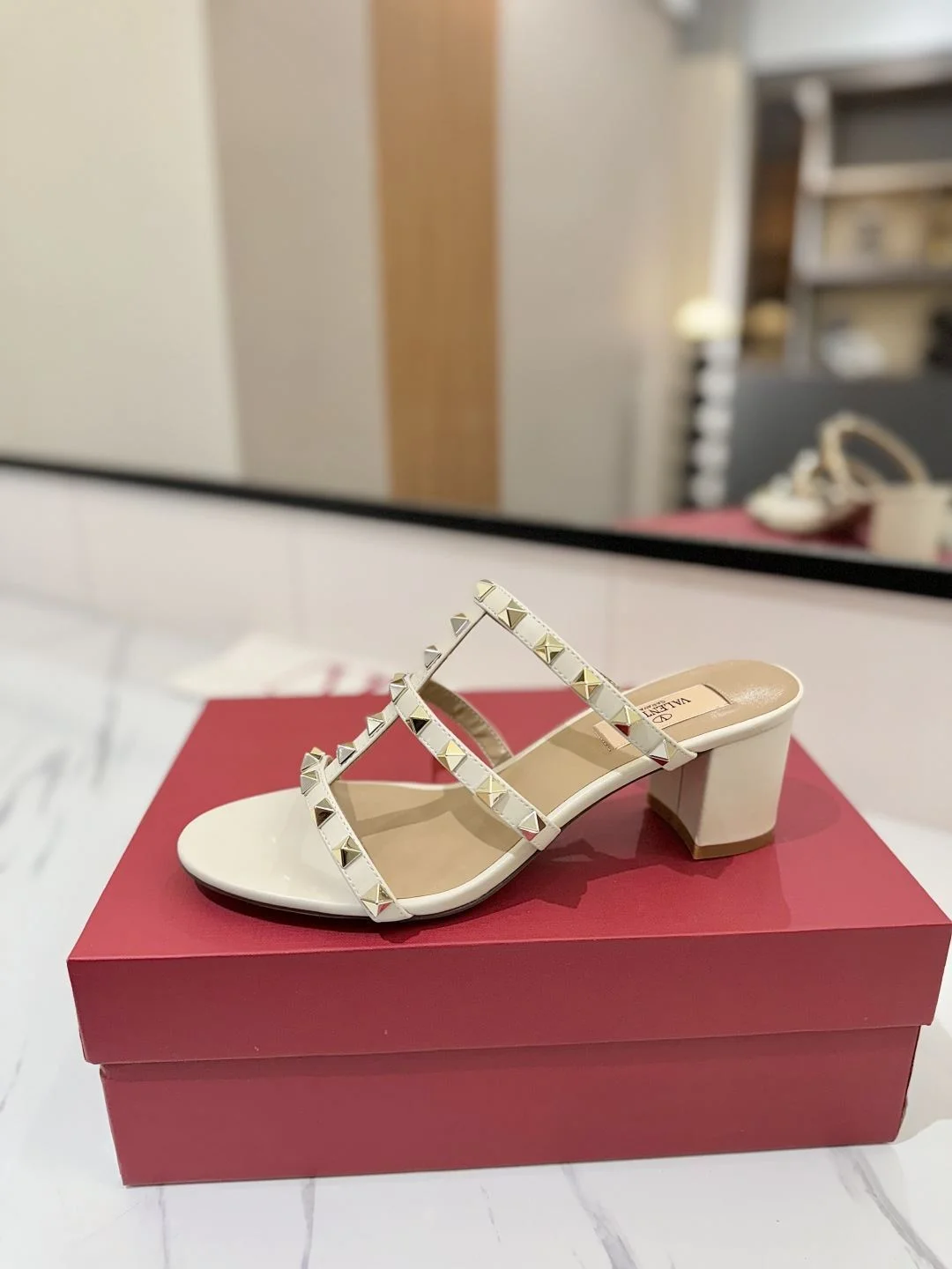 Valentino Slippers Affordable 35859