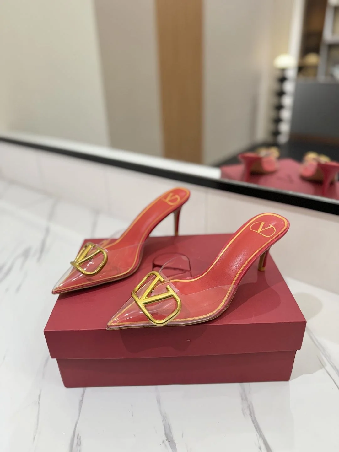 RelaxedFit Valentino Slippers 35864