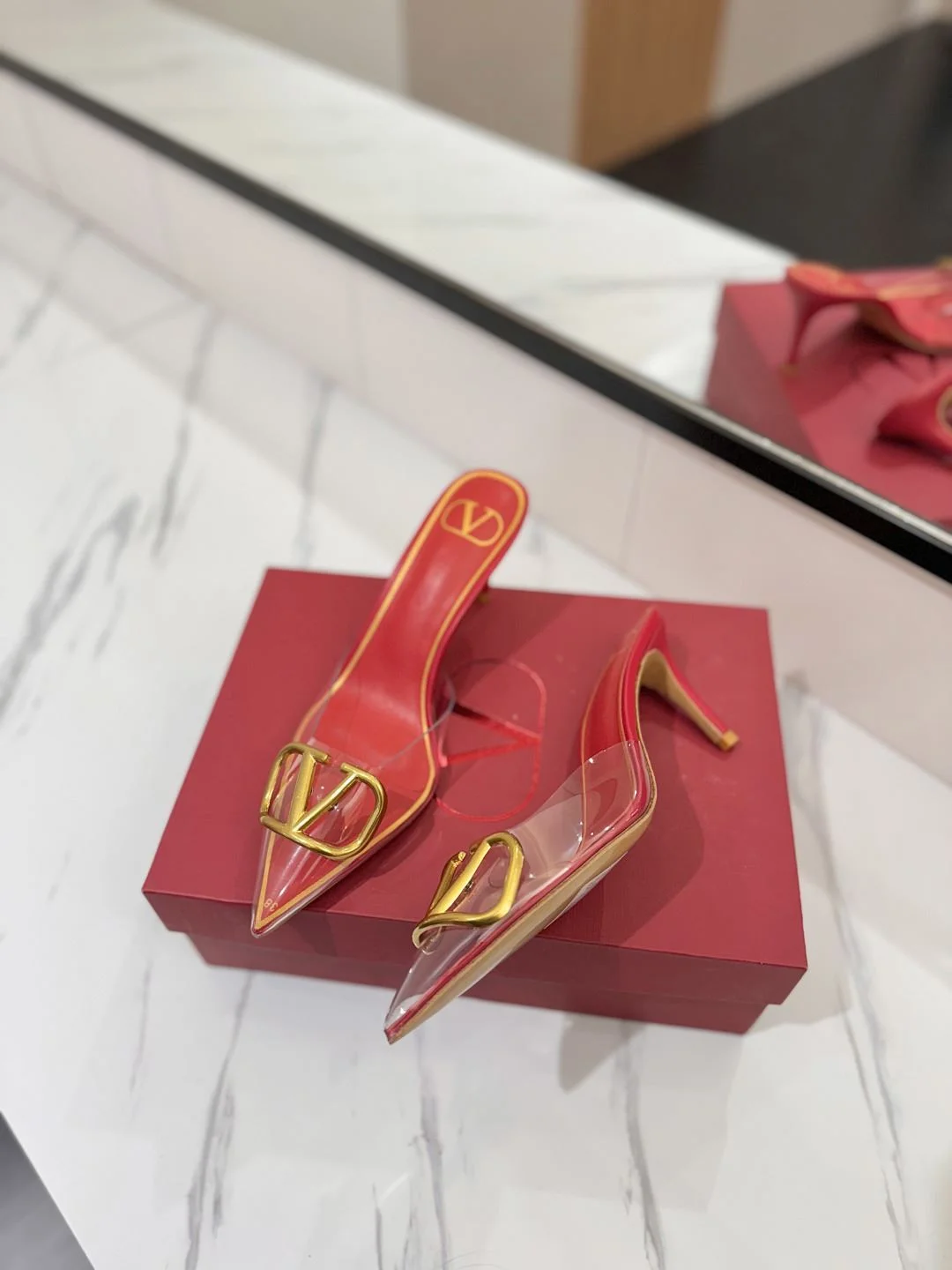 RelaxedFit Valentino Slippers 35864