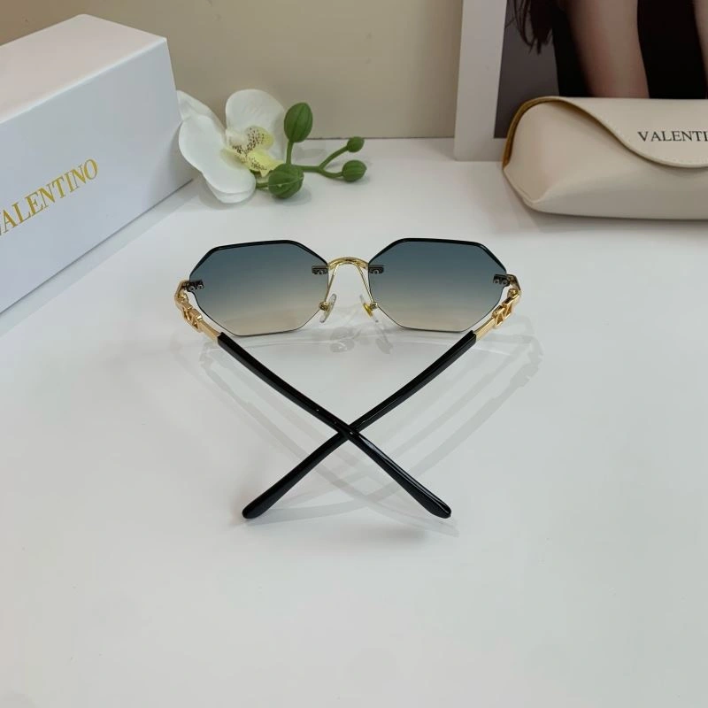 Upgraded Valentino Sunglasses 282426