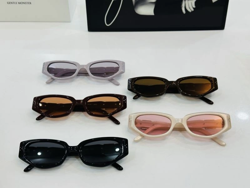 Attractive Valentino Sunglasses 282425