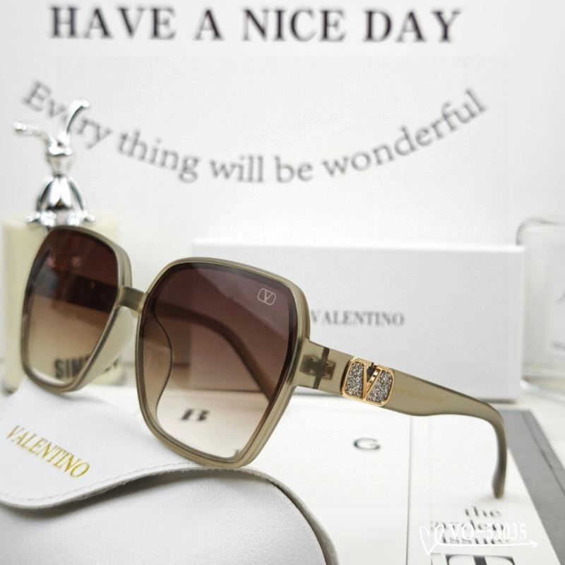 Valentino Sunglasses Comfortable 282421
