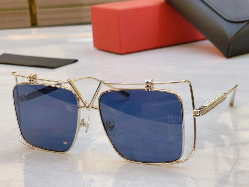 Valentino Sunglasses Sporty 282433