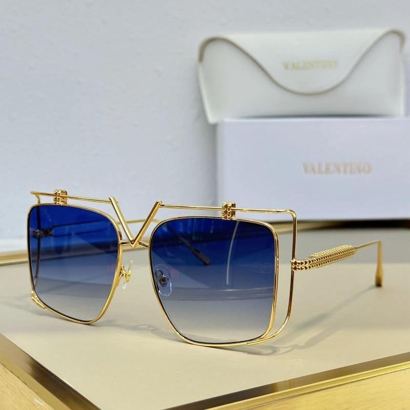 Valentino Sunglasses Compact 282440