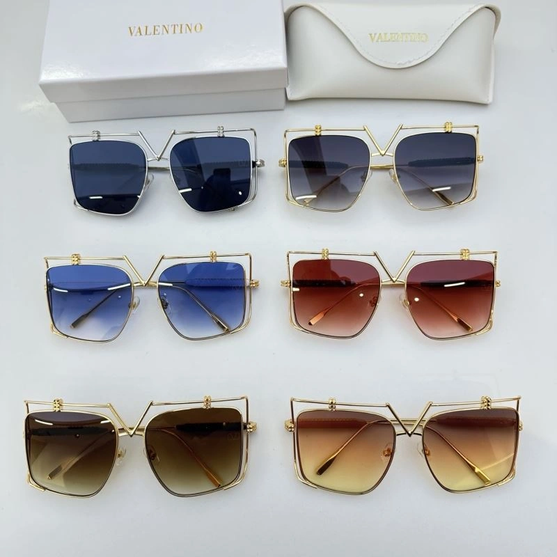 Valentino Sunglasses Compact 282440