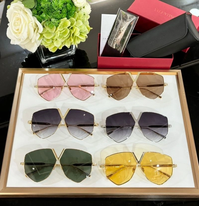 Affordable Valentino Sunglasses 282450