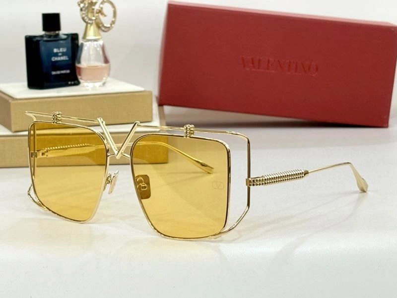Flexible Valentino Sunglasses 282452