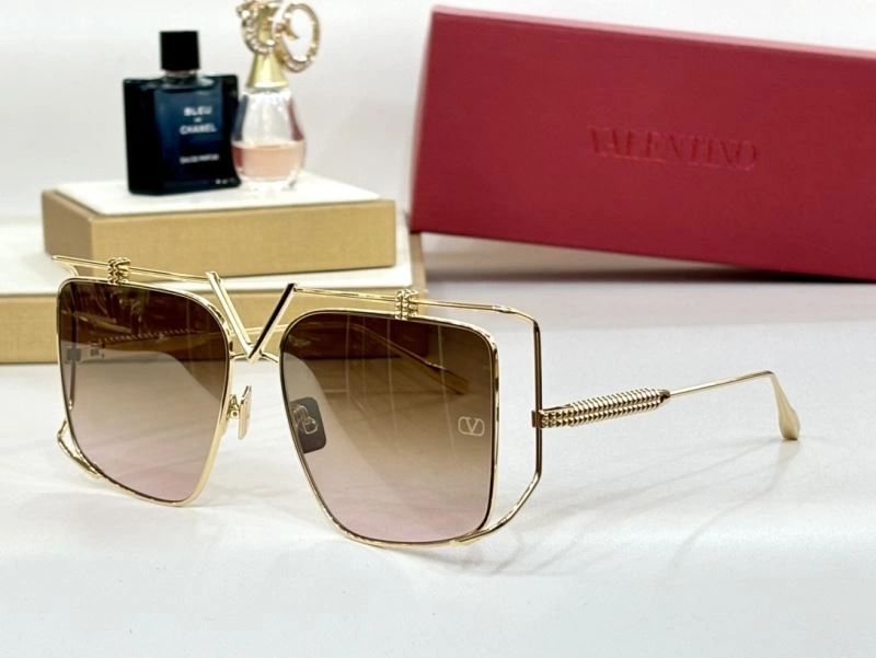 Flexible Valentino Sunglasses 282452