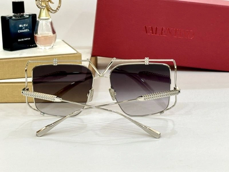 Flexible Valentino Sunglasses 282452