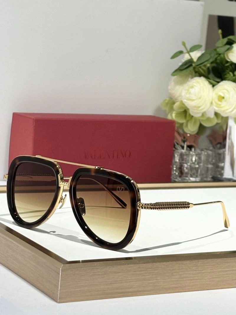 Valentino Sunglasses UrbanStyle 282458