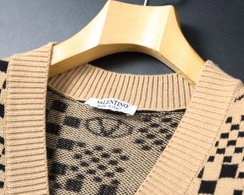 ModernLook Valentino Sweaters 174979