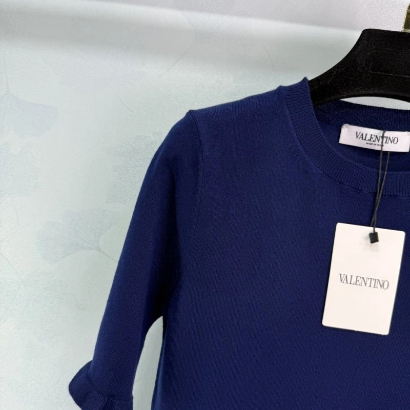 Vibrant Valentino Sweaters 174455
