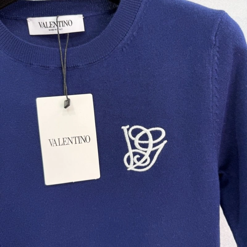Vibrant Valentino Sweaters 174455