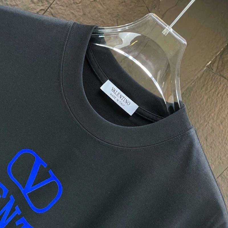 NewStyle Valentino T-Shirts 174946