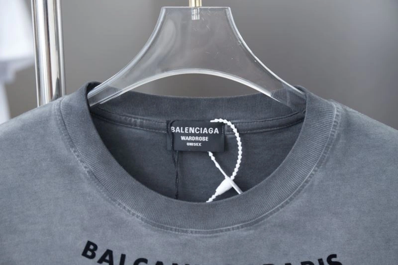Reliable Valentino T-Shirts 174947