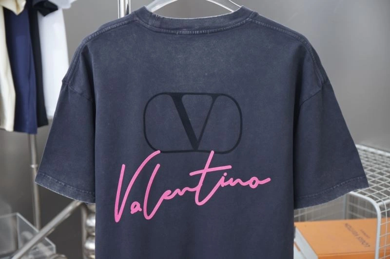 AllSeason Valentino T-Shirts 174940