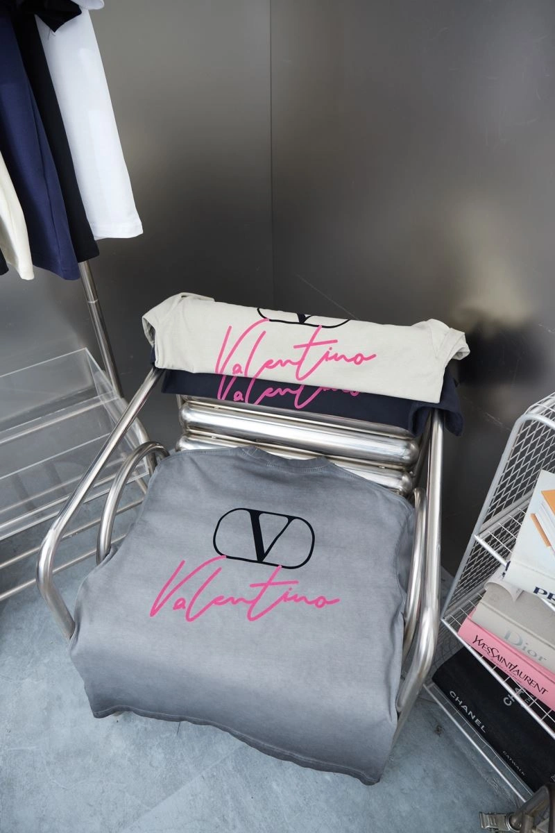 NewStyle Valentino T-Shirts 174937