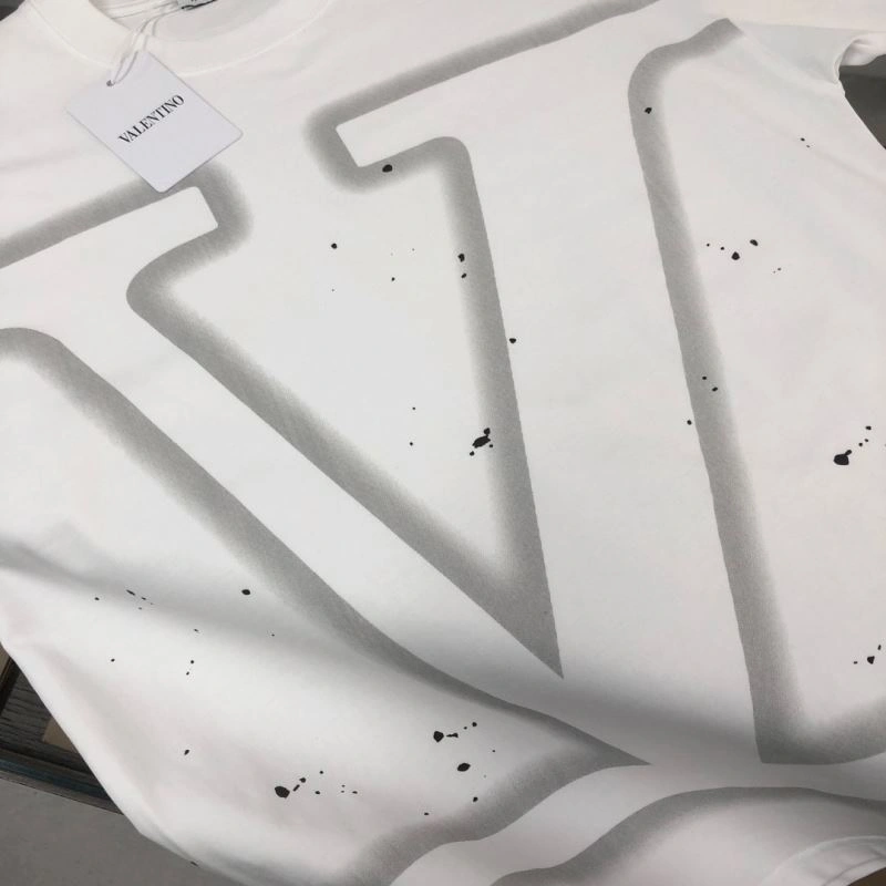 Elegant Valentino T-Shirts 174959
