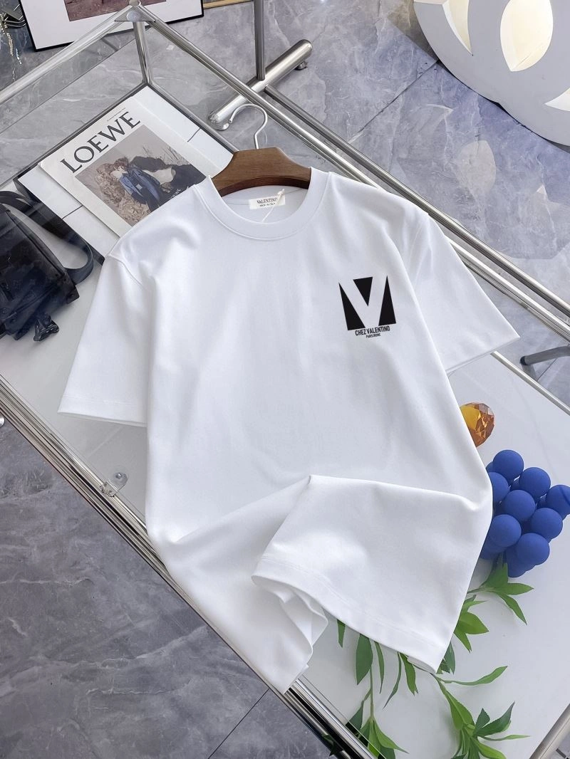 Trendsetting Valentino T-Shirts 174963