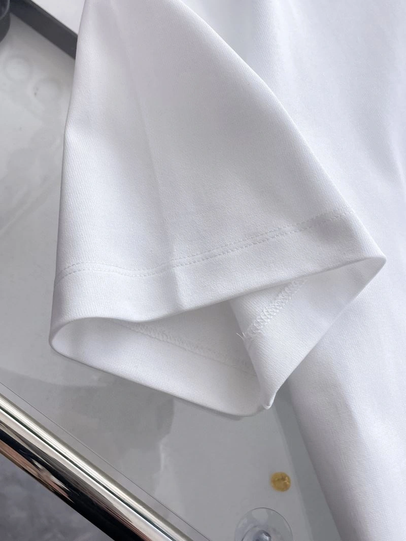 Trendsetting Valentino T-Shirts 174963