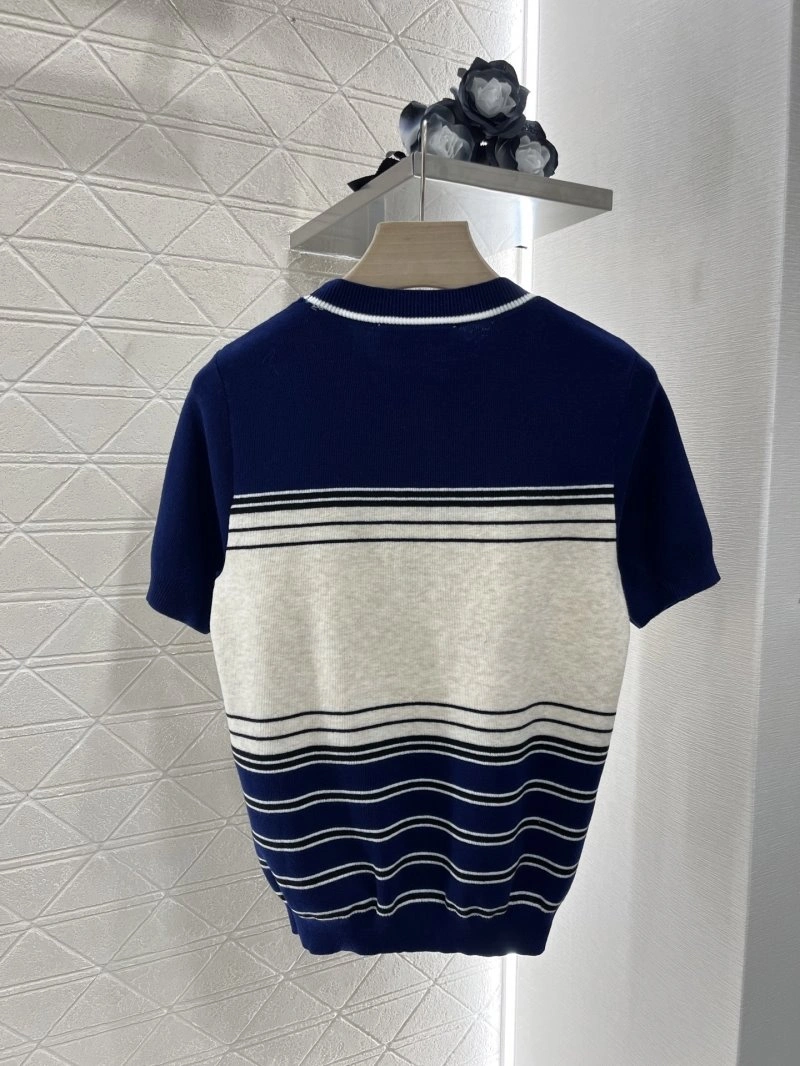 Reliable Valentino T-Shirts 174251