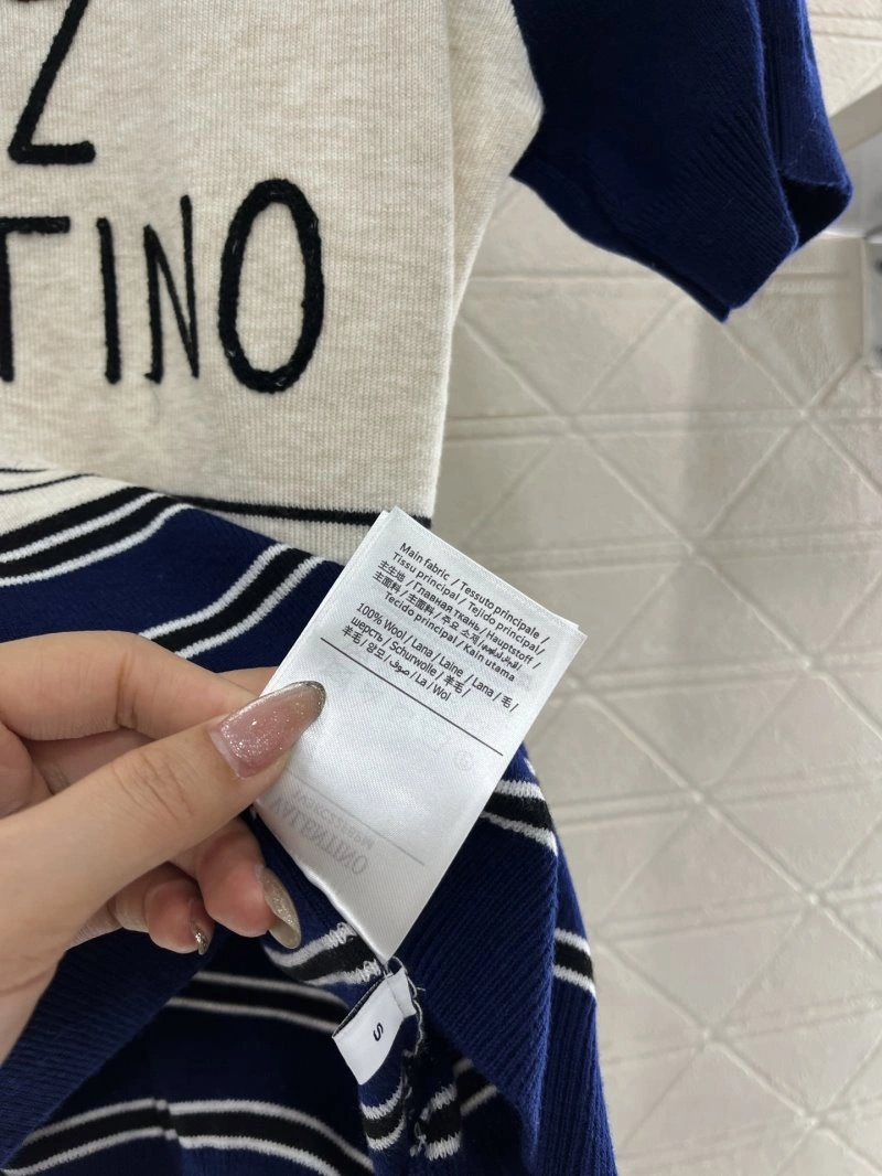 Reliable Valentino T-Shirts 174251