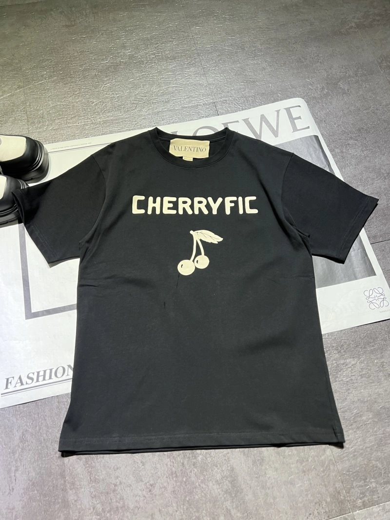 Resilient Valentino T-Shirts 174247