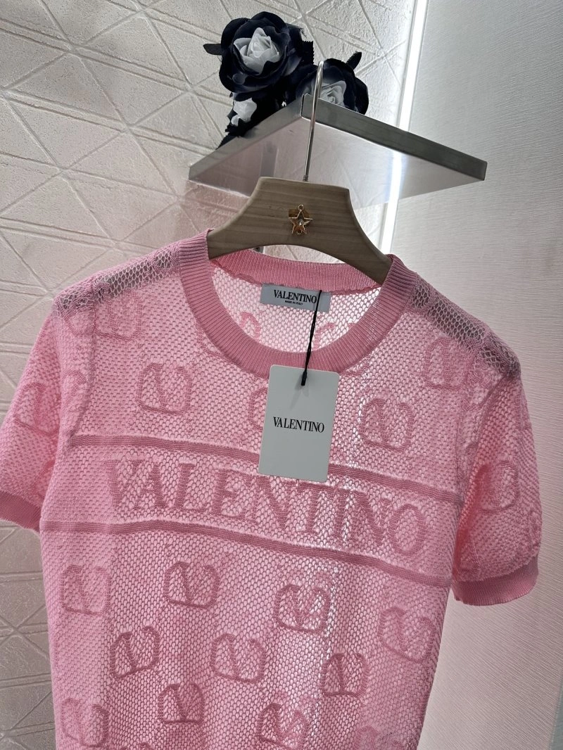 Versatile Valentino T-Shirts 174563