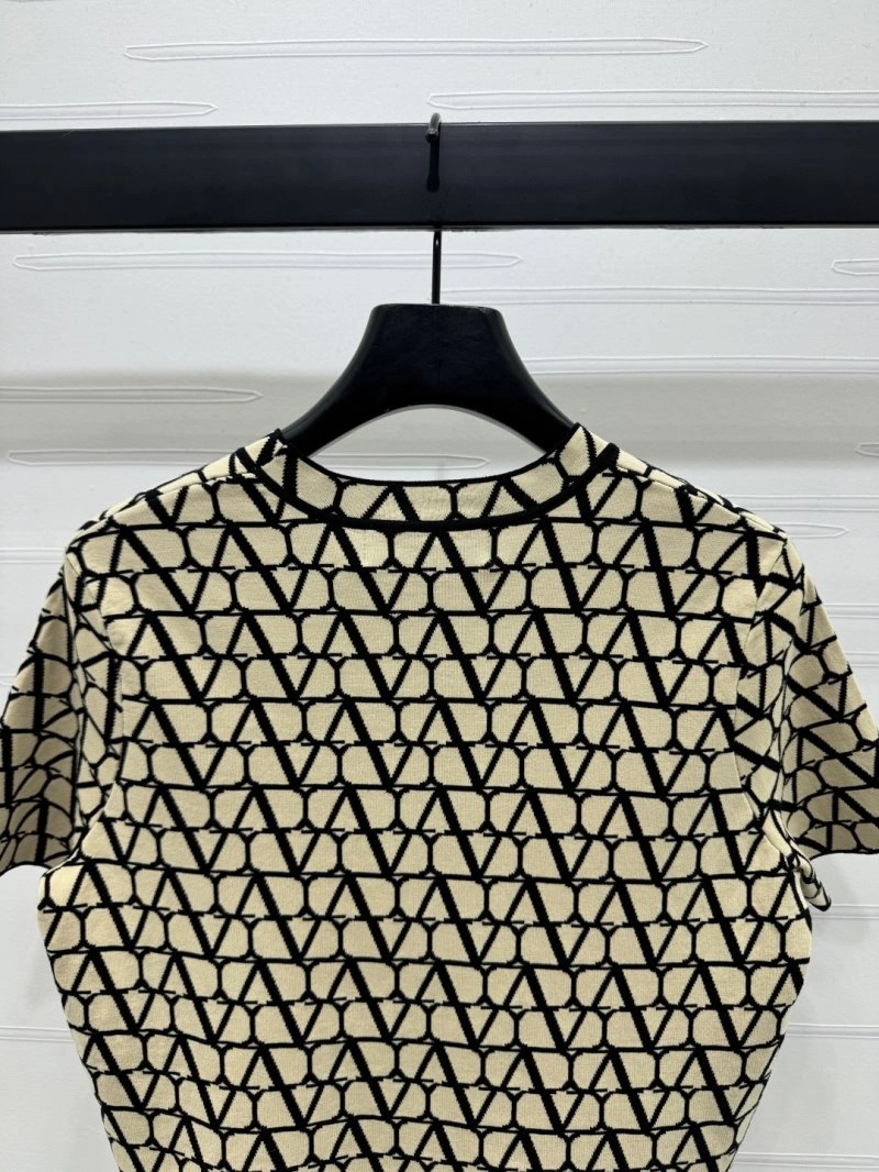 Valentino T-Shirts Flexible 174537