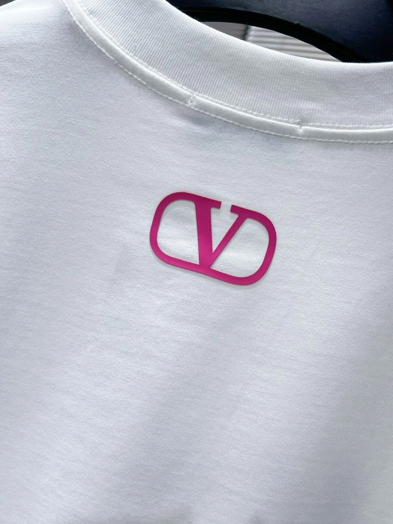 Valentino T-Shirts Sleek 174829